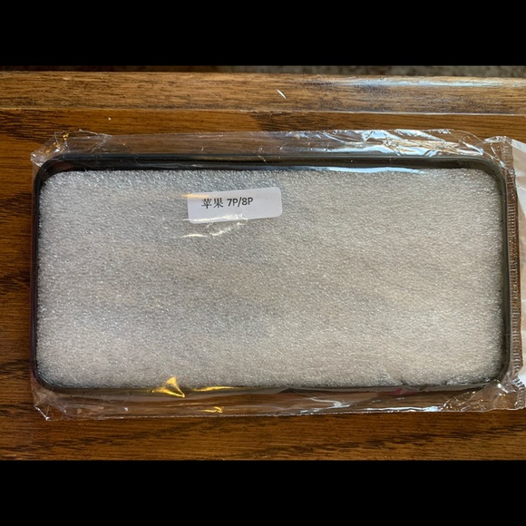 iPhone case - Picture 2 of 2